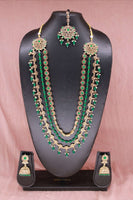 Thanha necklace set in Green